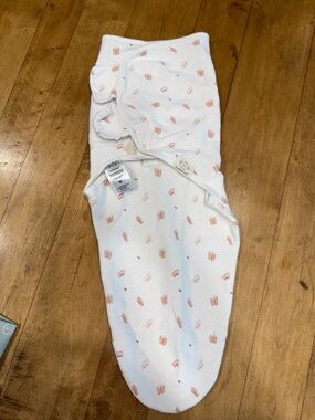 3/$16!!SwaddleMe Infant Sleep Sack in Peach Butterfly Print - keababies
